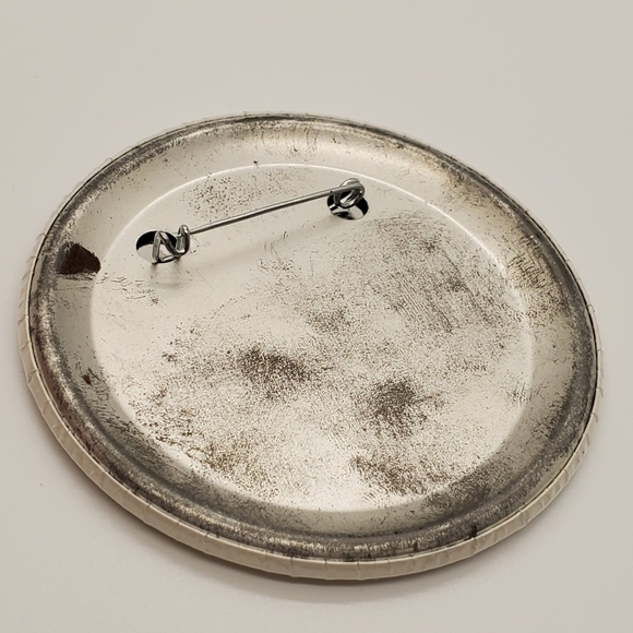 Kahlua & Cream Vintage round button pin collectors - Picture 4 of 5